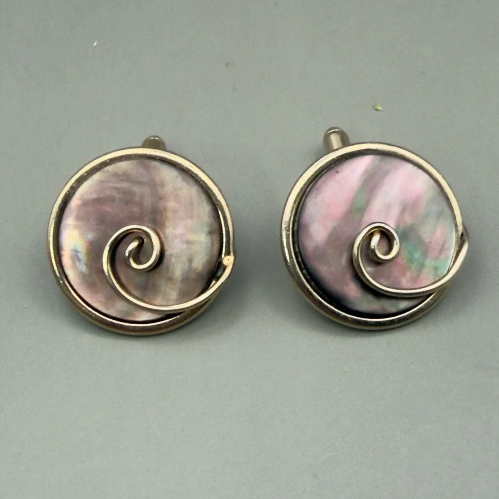 Swank Cufflinks Black Mother of Pearl Gold Tone Round Spiral Overlay Mens Toggle